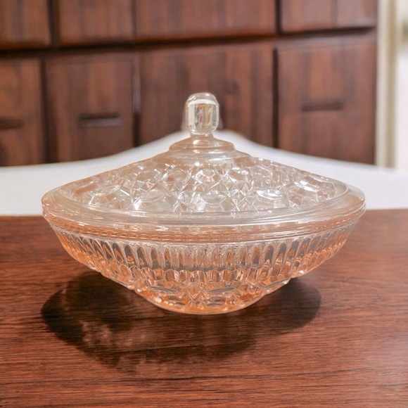 Collectible Vintage Federal Glass Co. Candy Dish - Pink Indiana Windsor - Picture 1 of 6